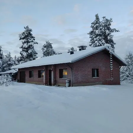 Laplands Hillside Villa *