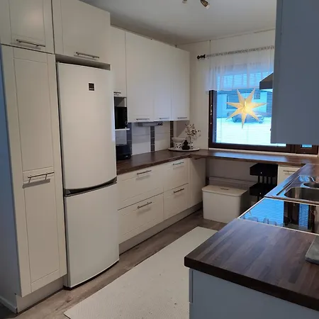 Laplands Hillside Villa *